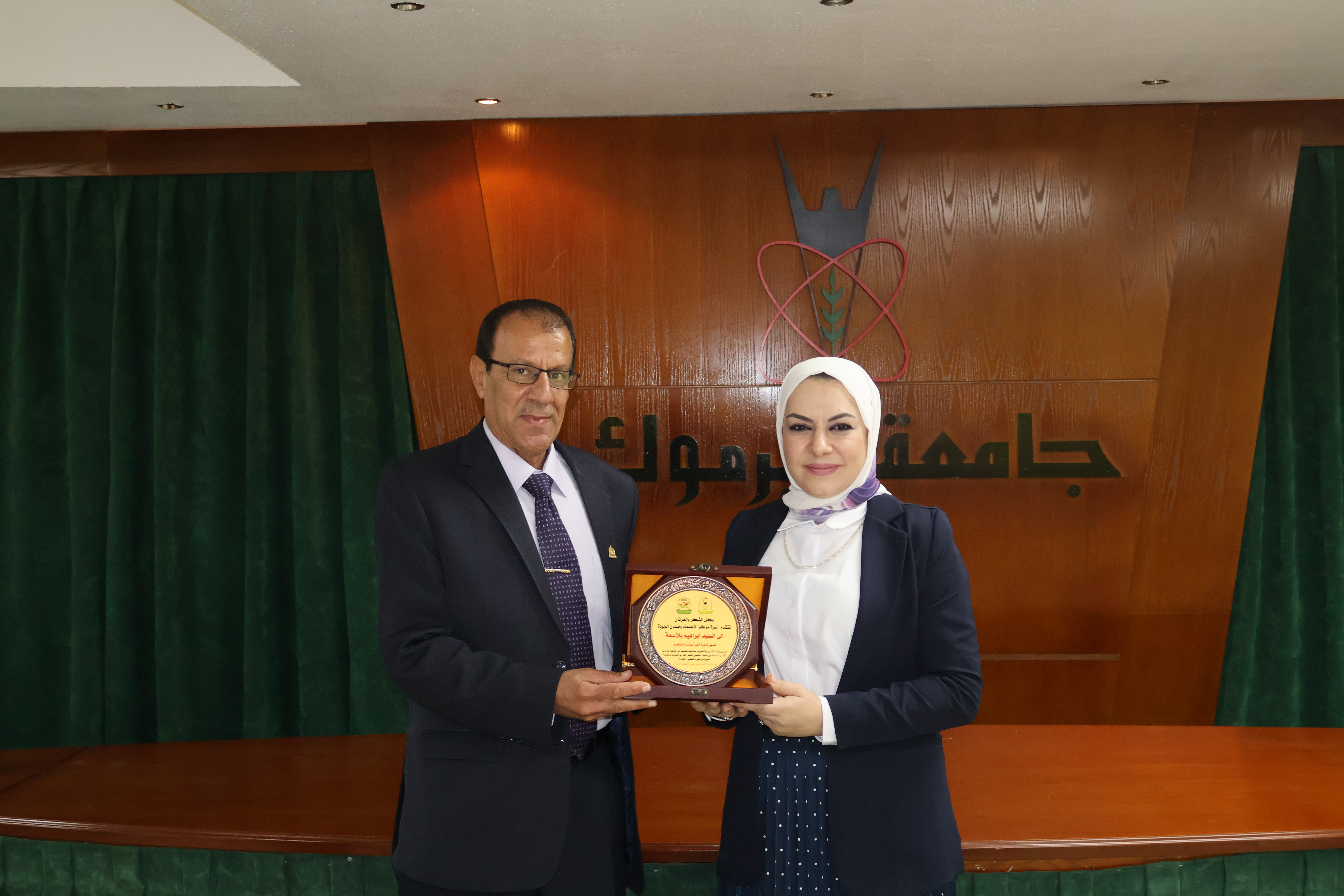 تكريم السيد إبراهيم بلاسمة تقديرًا لمسيرته المهنية الحافلة