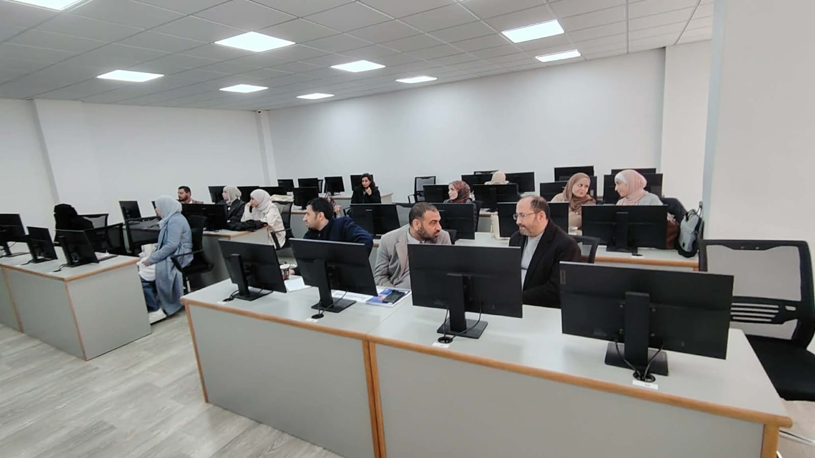 نظم مركز الجودة ورشة بعنوان البحث العلمي والمشاريع الممولة